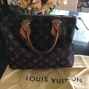 Authentic Louis Vuitton Speedy 25